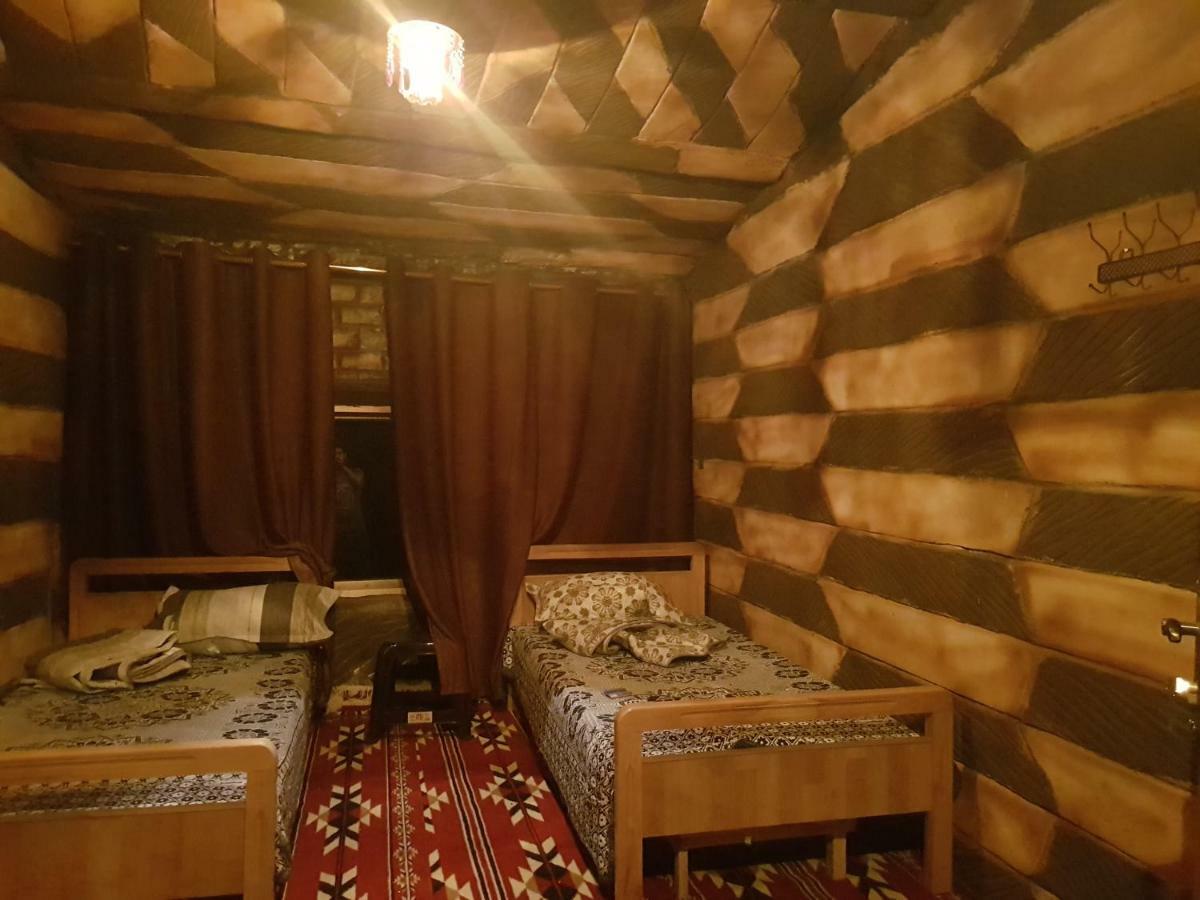 Little Petra Heritage Village Wadi Musa Exterior photo