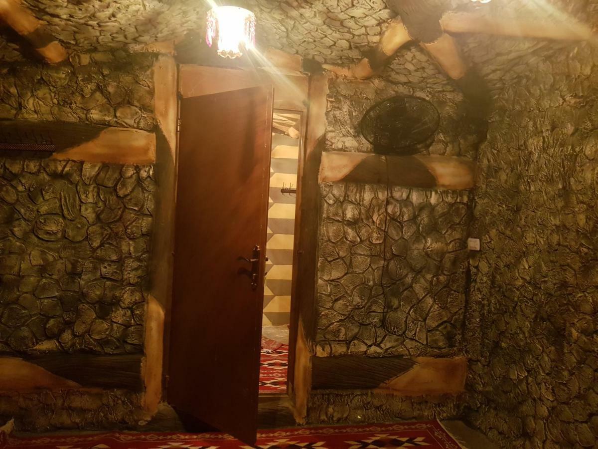 Little Petra Heritage Village Wadi Musa Exterior photo